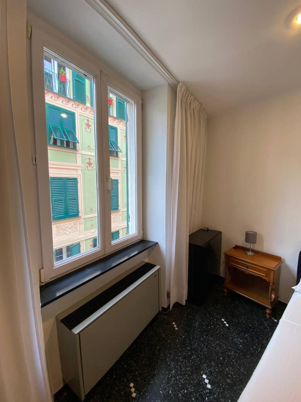 Martel Rooms - Genova Centro Brignole Exteriör bild