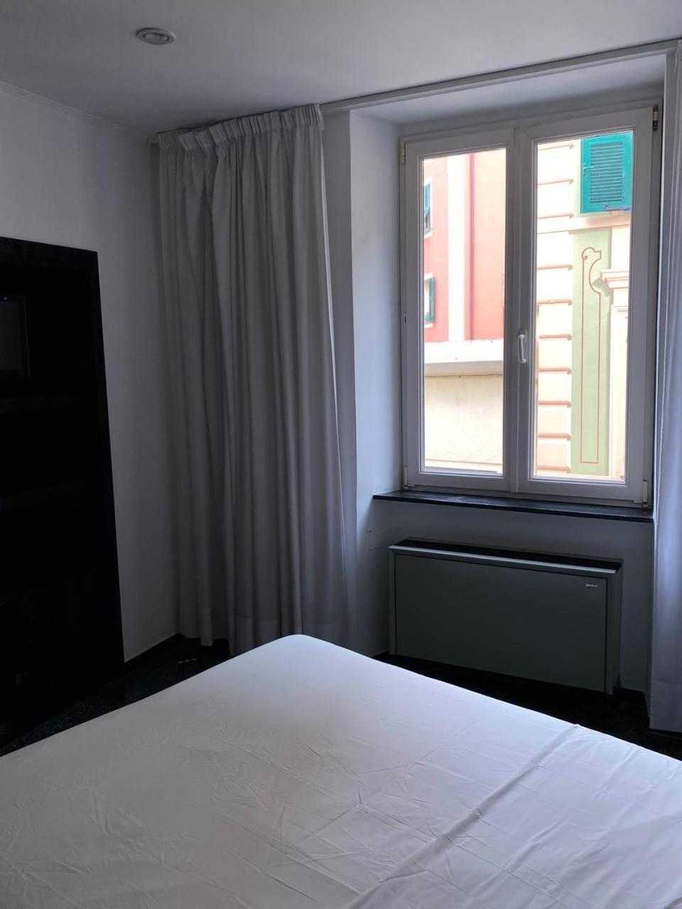 Martel Rooms - Genova Centro Brignole Exteriör bild